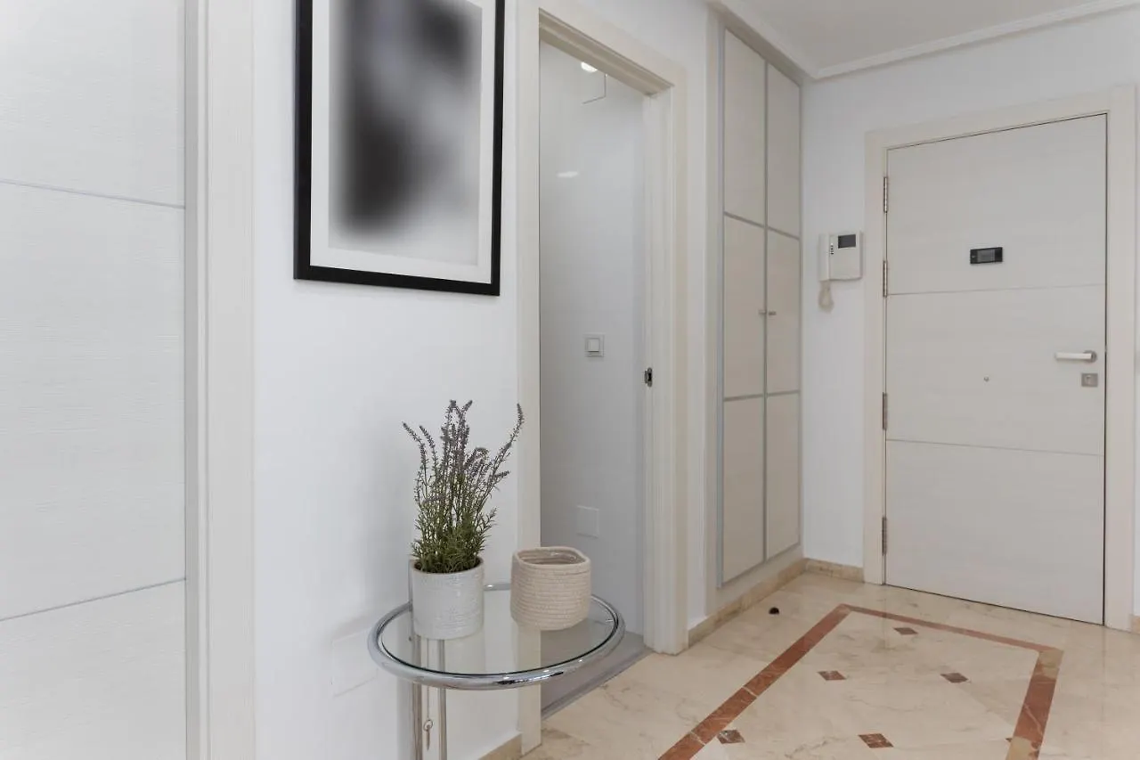 Luxury two bedrooms apartment Avenida del Mar Marbella