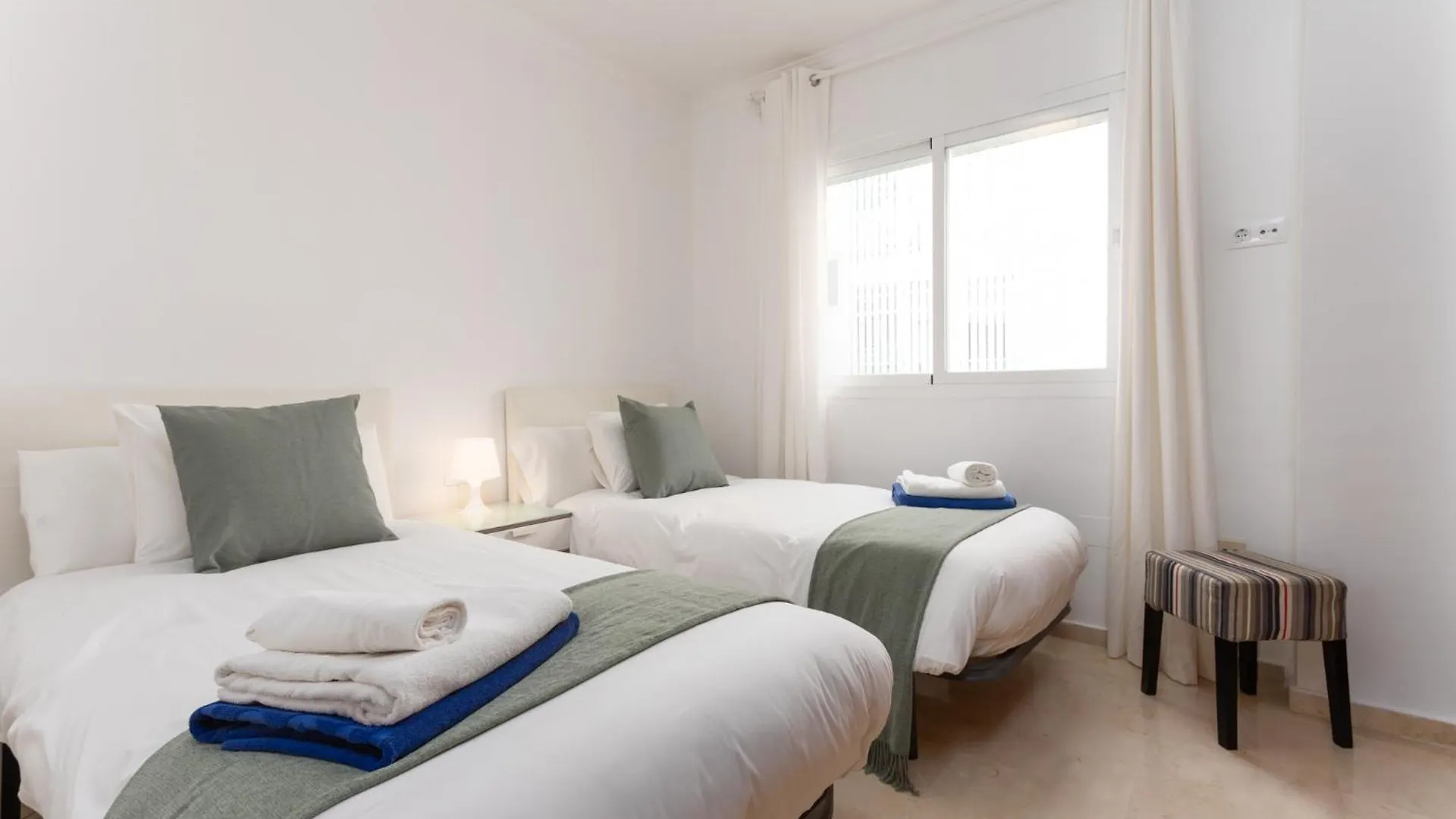 Luxury two bedrooms apartment Avenida del Mar Marbella