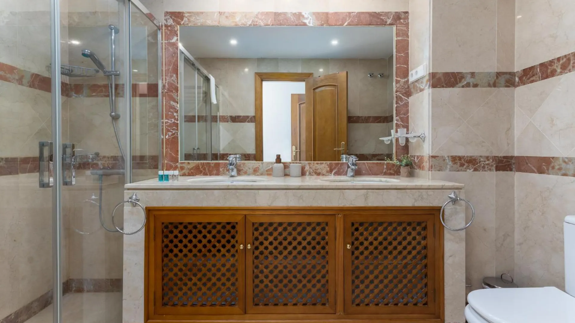 Luxury two bedrooms apartment Avenida del Mar Marbella